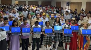 Gobierno impulsa conectividad y educación digital en La Guajira con millonaria inversión