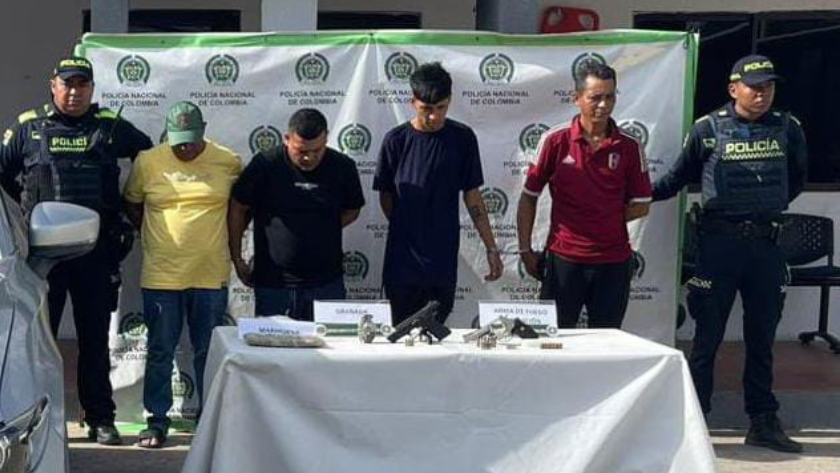 Policía captura a cuatro presuntos sicarios en Maicao con armas y drogas incautadas