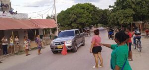 Familias de Cristo Rey en Fonseca protestan por falta de energía eléctrica