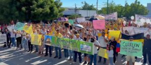 Marcha pacífica en Albania contra bloqueos a Cerrejón
