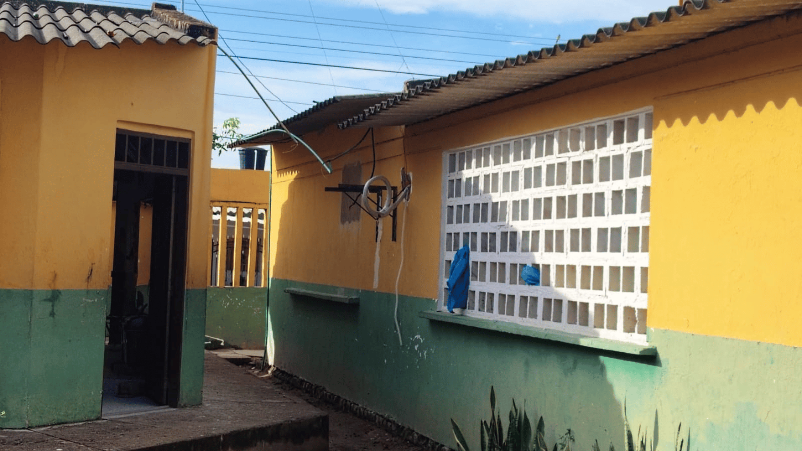 Robo en escuela de Fonseca