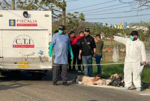 cuerpo hallado en la vía a Juan Mina
