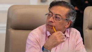 liquidación EPS Colombia Petro