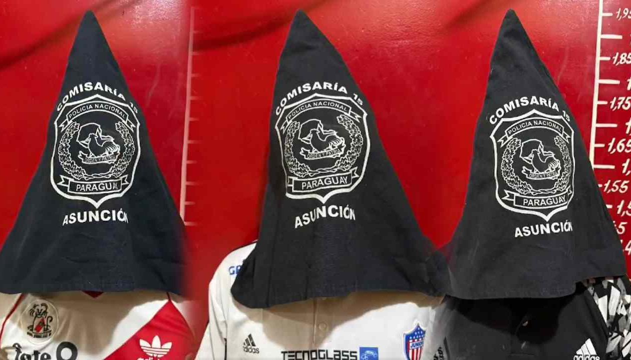 disturbios hinchas Junior Paraguay